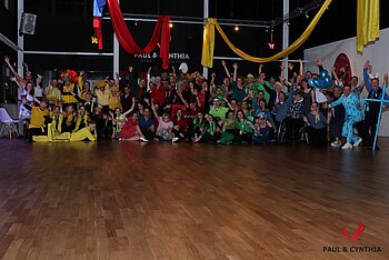 Een groepsfoto van onze Paasteammatch